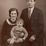 Tre bla familien Derbakk